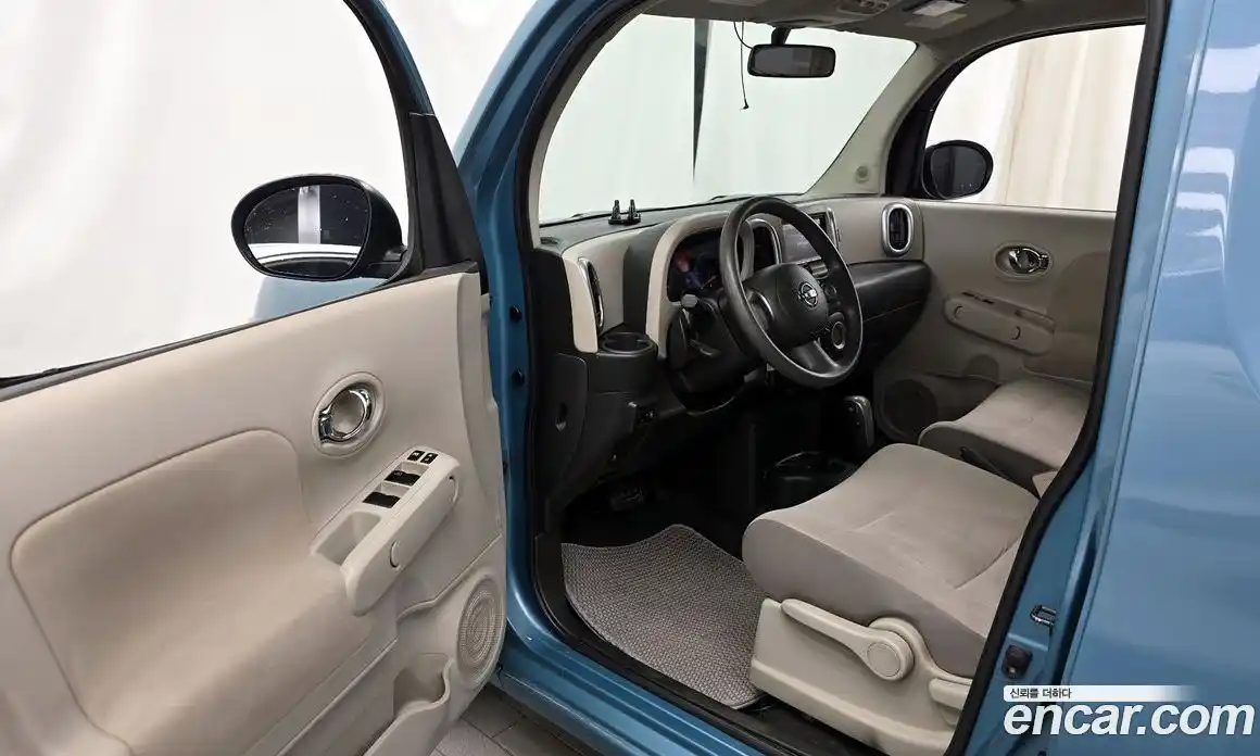 Nissan Cube 2011 1.8 Автомат в Москве № 242906, фото 5