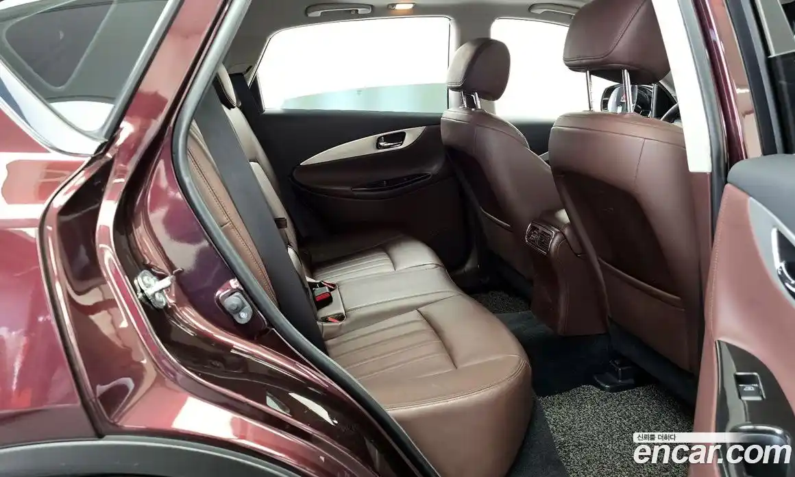 Infiniti QX50 2017 3.7 Автомат в Москве № 244833, фото 11