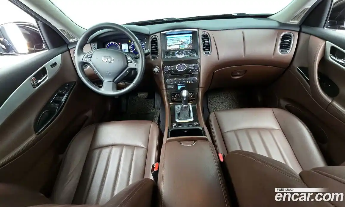 Infiniti QX50 2017 3.7 Автомат в Москве № 244833, фото 8