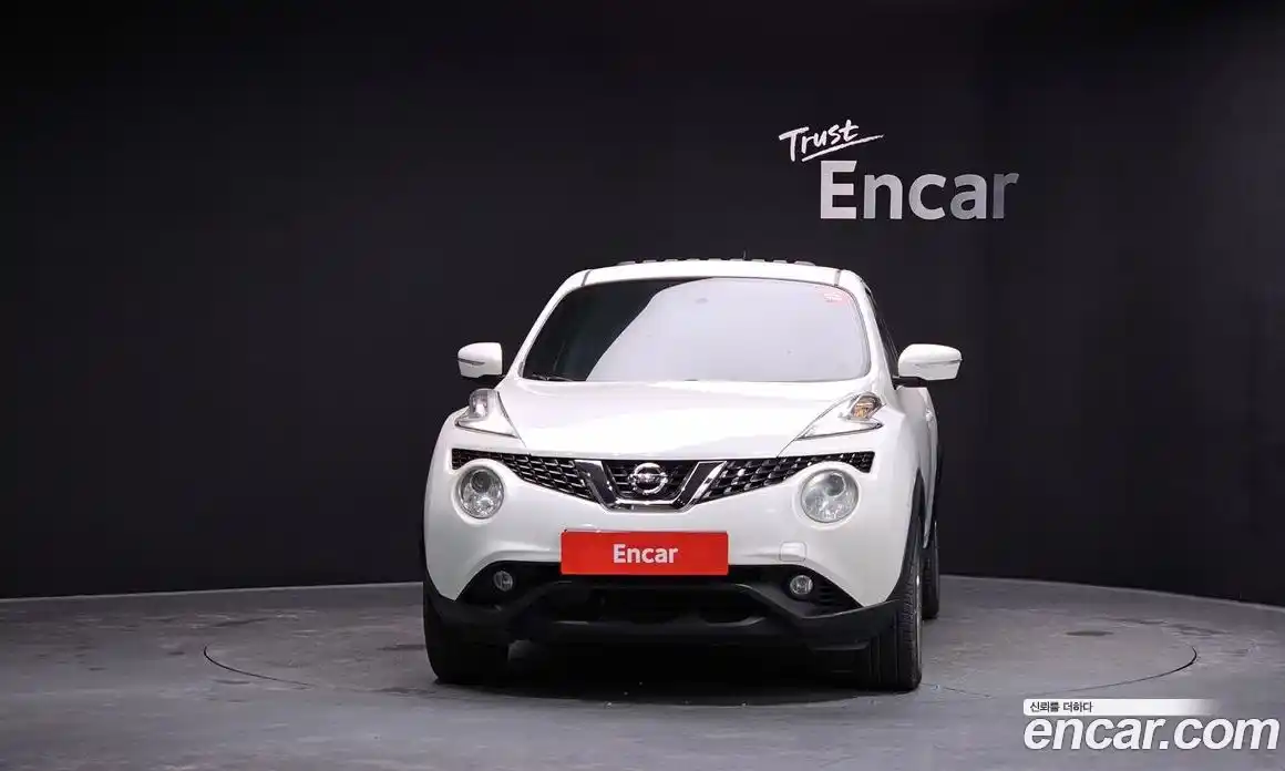 Nissan Juke 2016 1.6 Автомат в Москве № 248719, фото 12