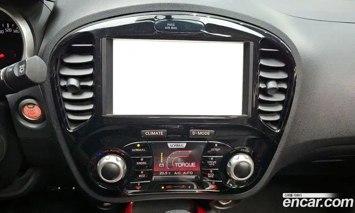 Nissan Juke 2016 1.6 Автомат в Москве № 248719, фото 6