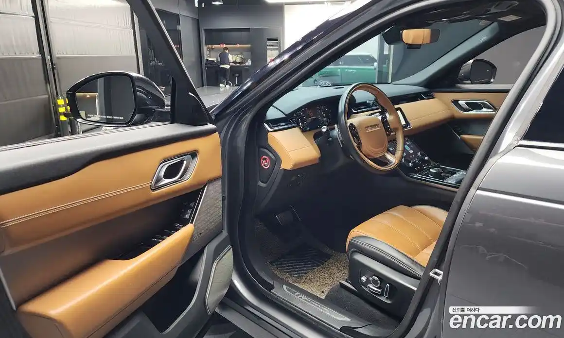 Land Rover Range-Rover Velar 2019 3.0 Автомат в Москве № 252745, фото 3