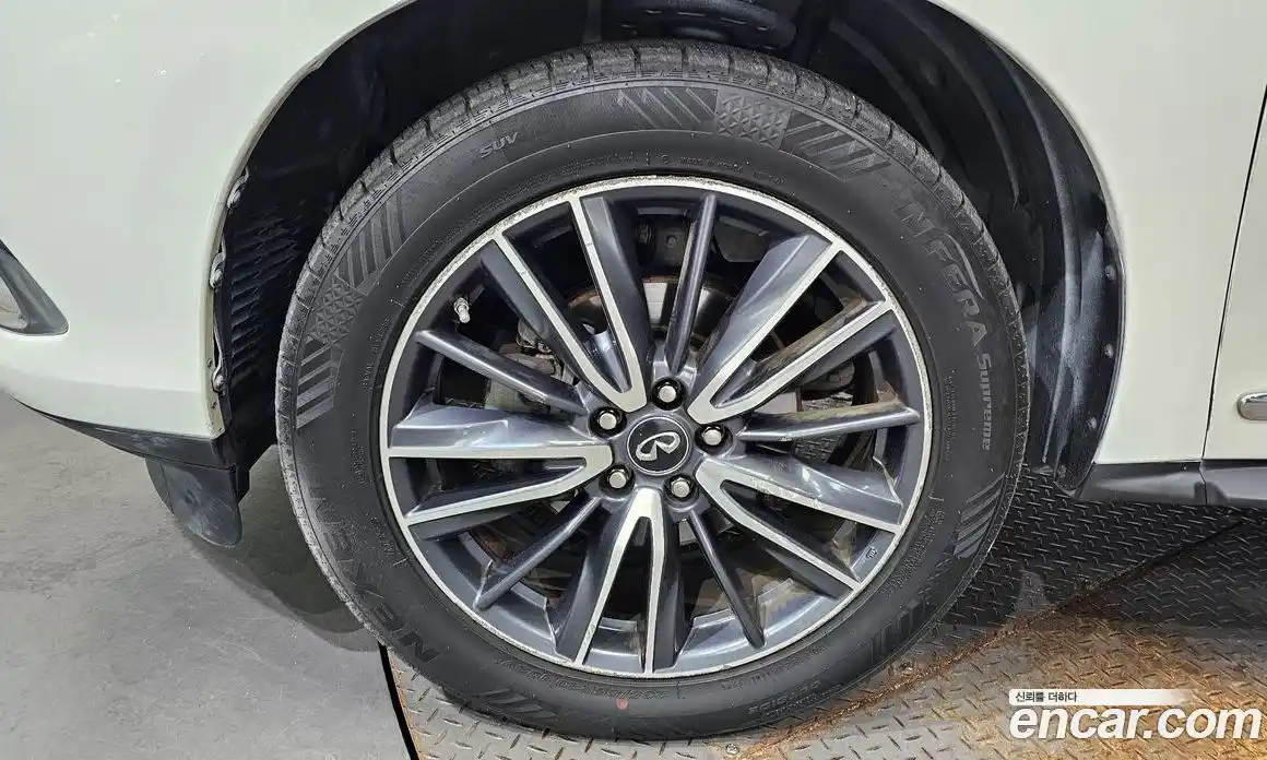 Infiniti QX60 2017 3.5 Автомат в Москве № 256168, фото 5