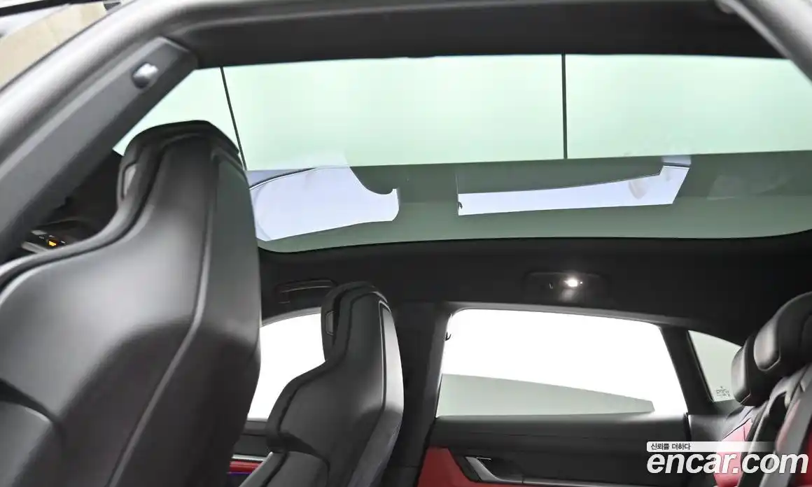 Porsche Taycan 2025 0.1 Автомат в Москве № 270833, фото 19