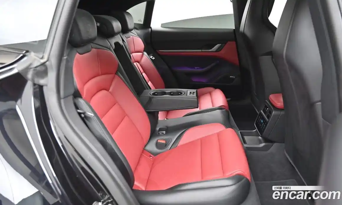 Porsche Taycan 2025 0.1 Автомат в Москве № 270833, фото 7