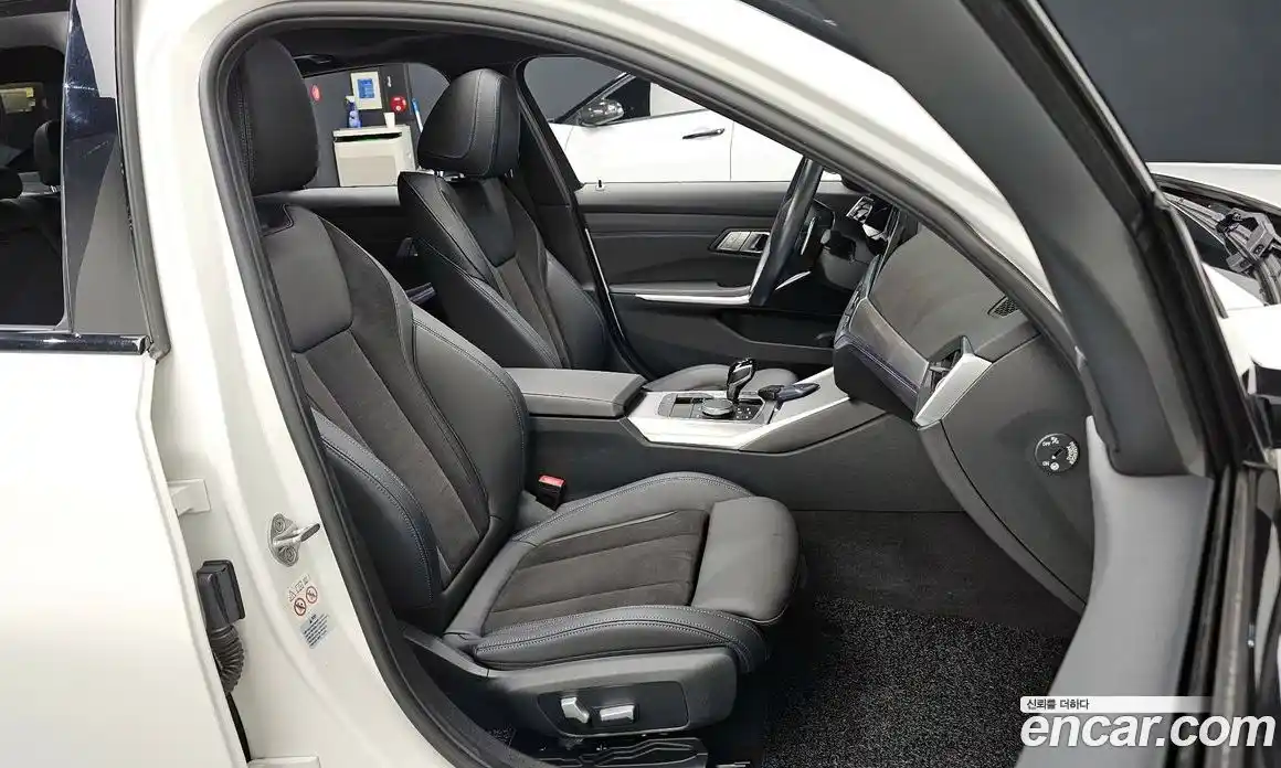 BMW 3-Series 2022 2.0 Автомат в Москве № 281171, фото 13