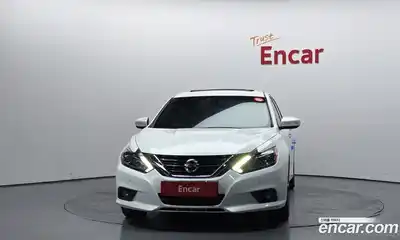 Nissan Altima 2018 2.5 Автомат в Москве № 284888, миниатюра 2