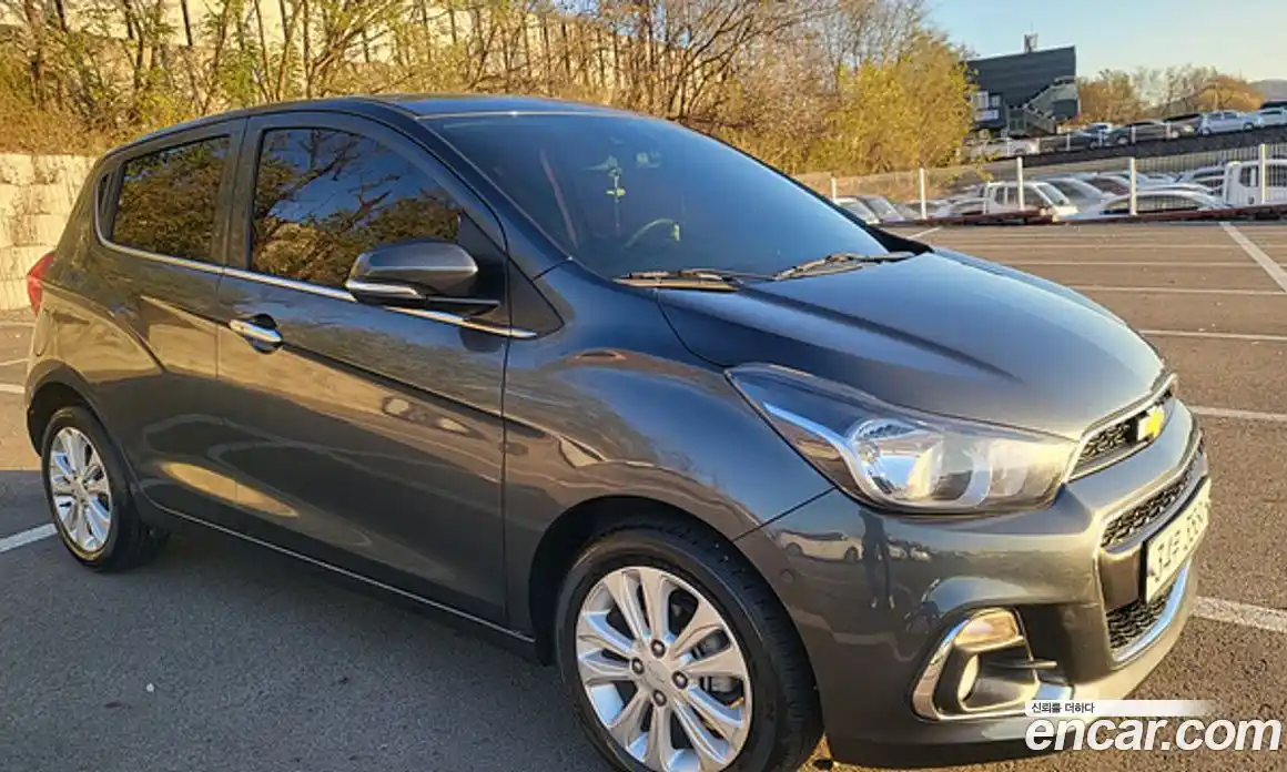 Chevrolet Spark 2017 1.0 Автомат в Москве № 37564, фото 17