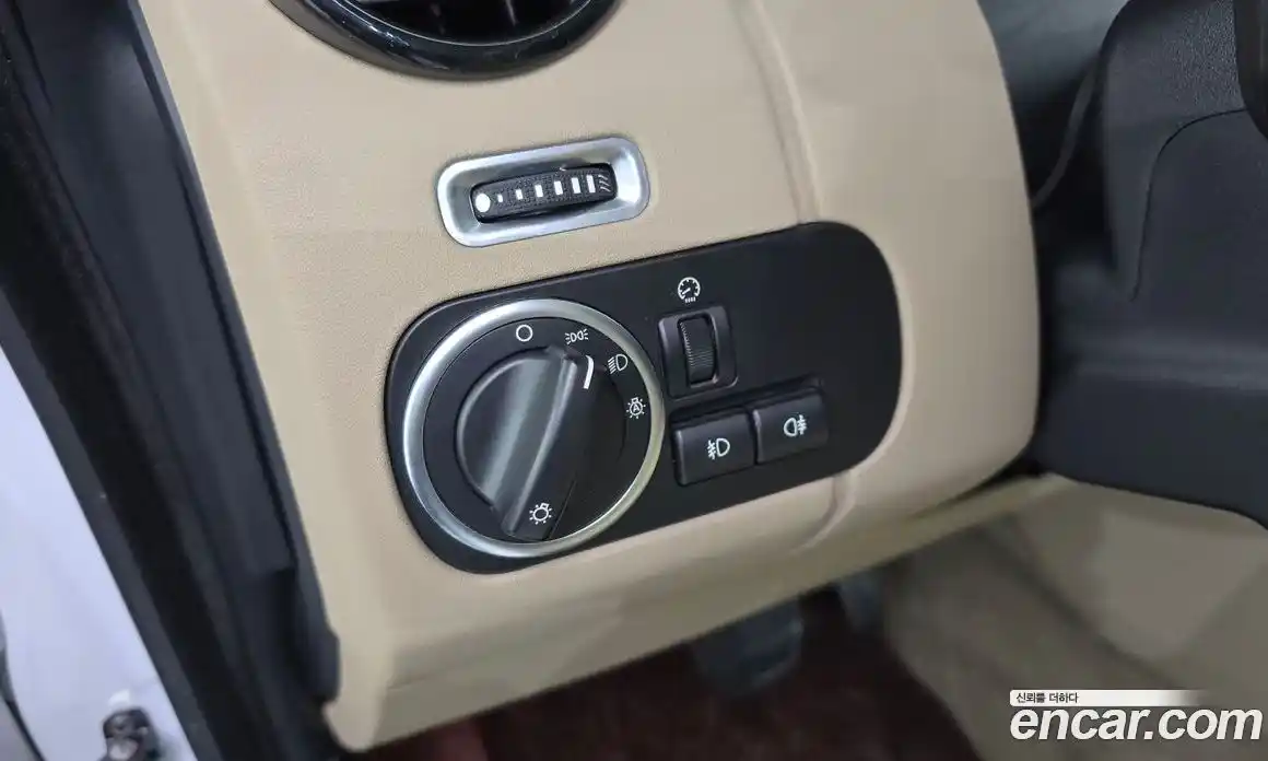 Land Rover Discovery 2016 3.0 Автомат в Москве № 392445, фото 17