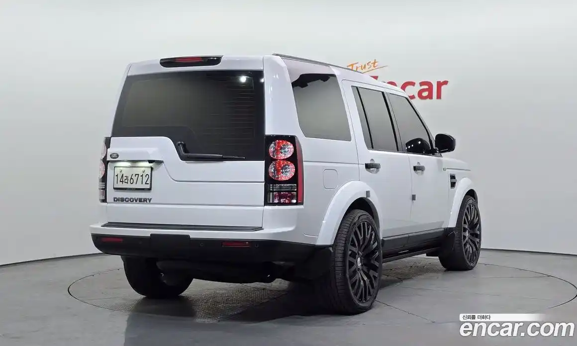 Land Rover Discovery 2016 3.0 Автомат в Москве № 392445, фото 2