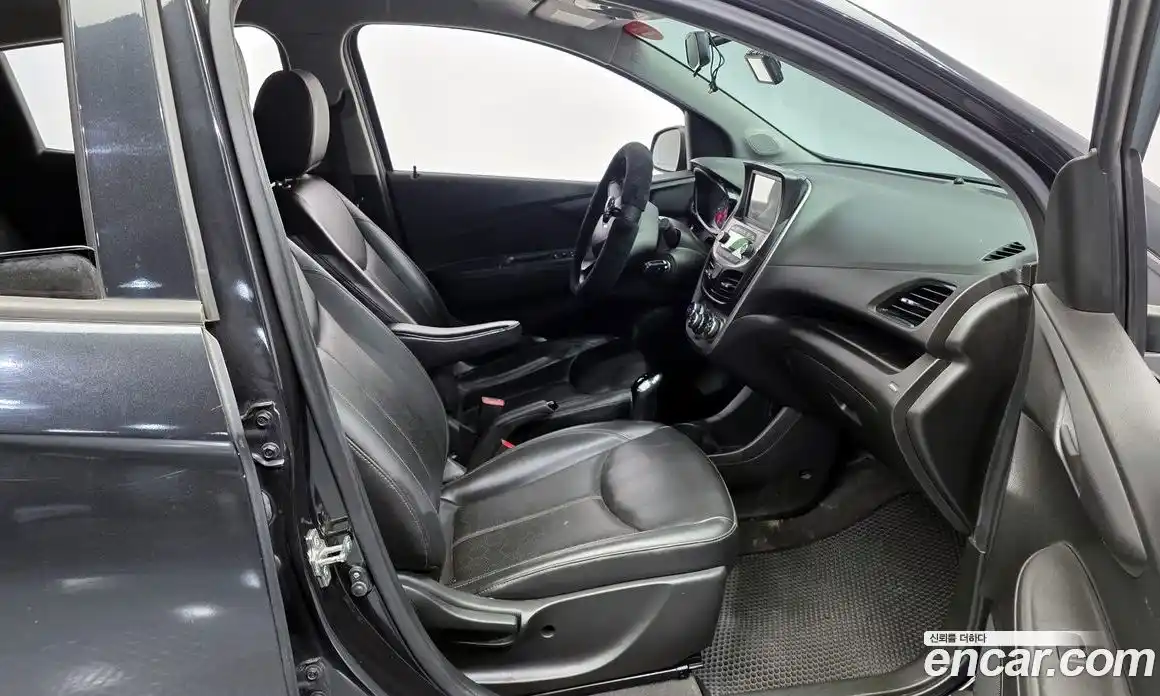 Chevrolet Spark 2016 1.0 Автомат в Москве № 39574, фото 15