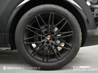 Porsche Cayenne 2025 3.0 Автомат в Москве № 415454, миниатюра 5