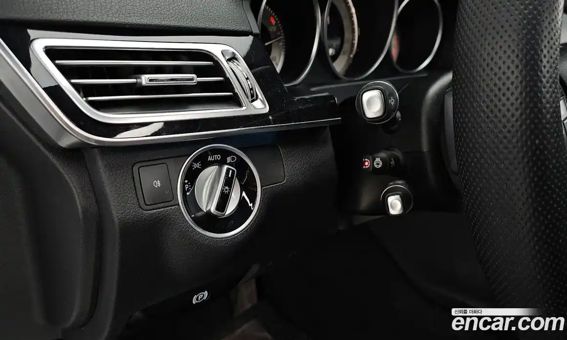 Mercedes-Benz E-Class 2016 3.5 Автомат в Москве № 427622, фото 18