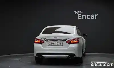 Nissan Altima 2017 2.5 Автомат в Москве № 433800, миниатюра 4