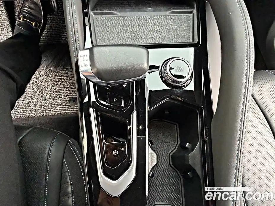 Renault Grand Koleos 2025 1.5 Автомат в Москве № 456367, фото 8