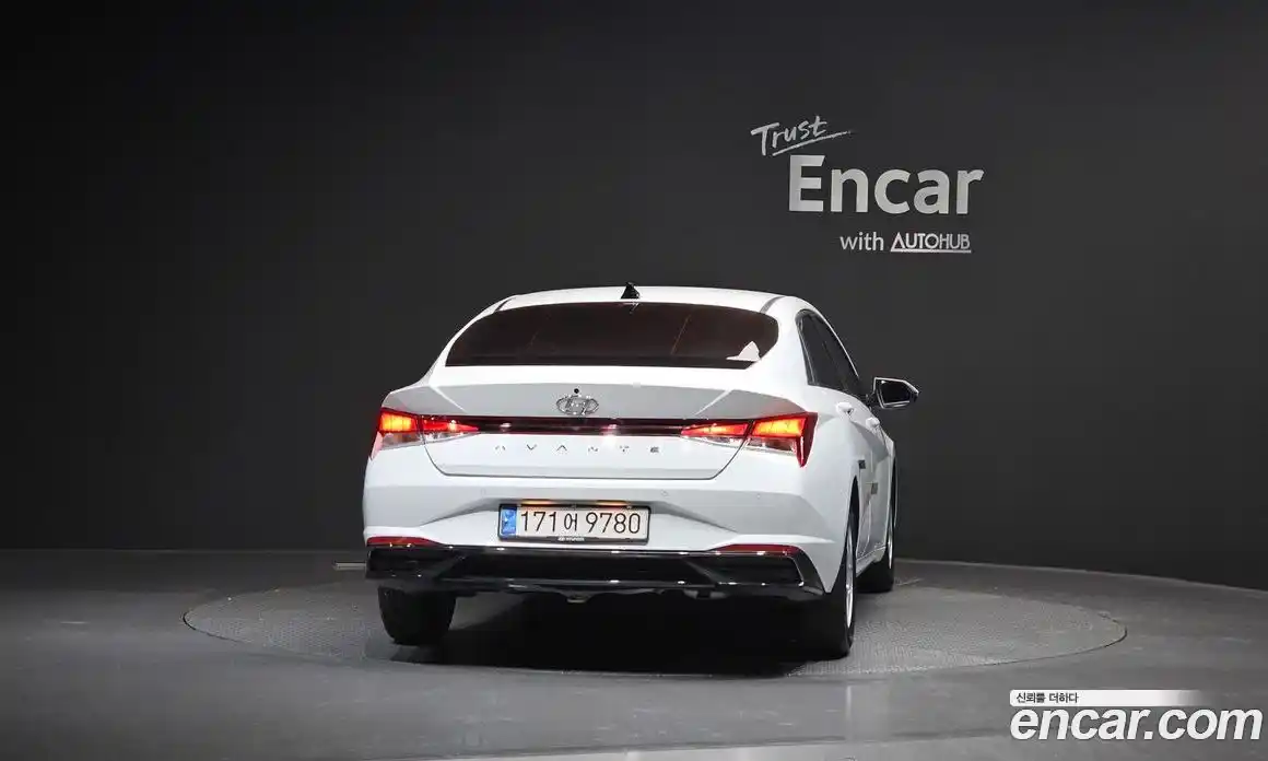 Hyundai Avante 2021 1.6 Автомат в Москве № 458139, фото 4