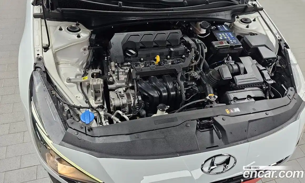 Hyundai Avante 2021 1.6 Автомат в Москве № 458139, фото 6