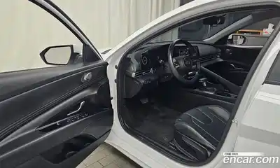 Hyundai Avante 2021 1.6 Автомат в Москве № 458139, миниатюра 10