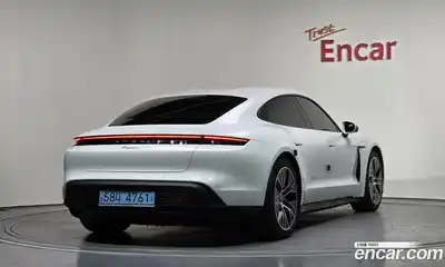 Porsche Taycan 2022 0.1 Автомат в Москве № 470333, миниатюра 2
