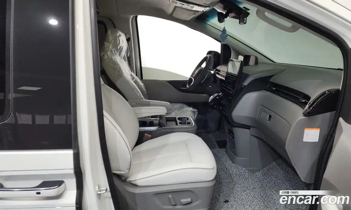 Hyundai Staria 2025 1.6 Автомат в Москве № 48448, фото 11