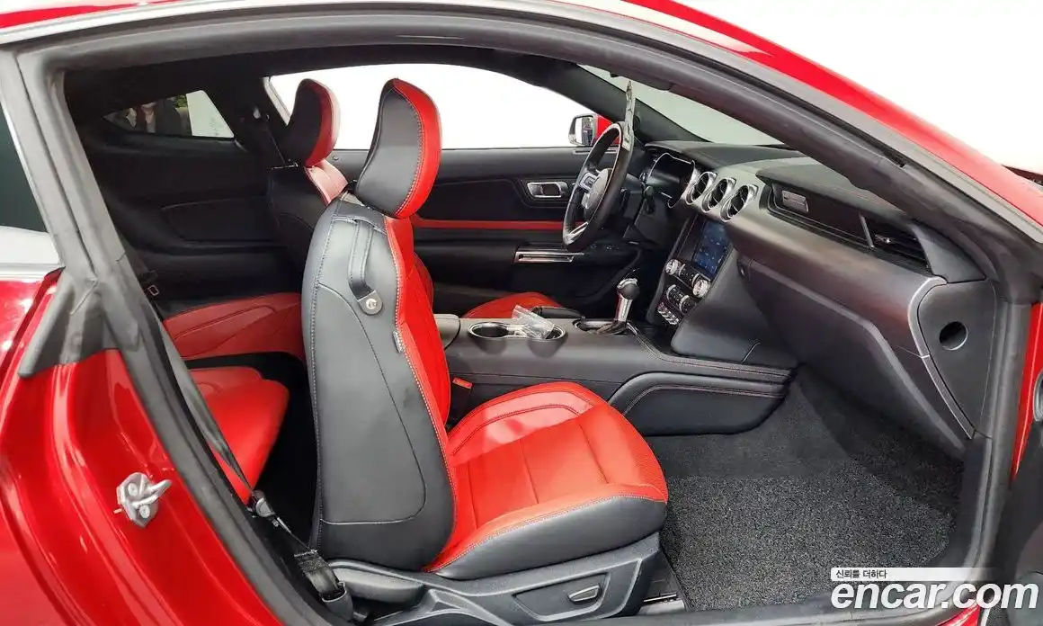 Ford Mustang 2021 2.3 Автомат в Москве № 493109, фото 10