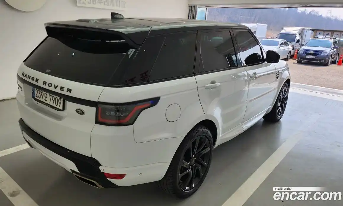Land Rover Range-Rover Sport 2021 3.0 Автомат в Москве № 496065, фото 11