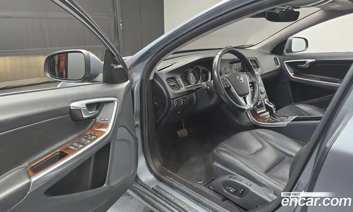 Volvo S60 2018 2.0 Автомат в Москве № 497607, фото 11