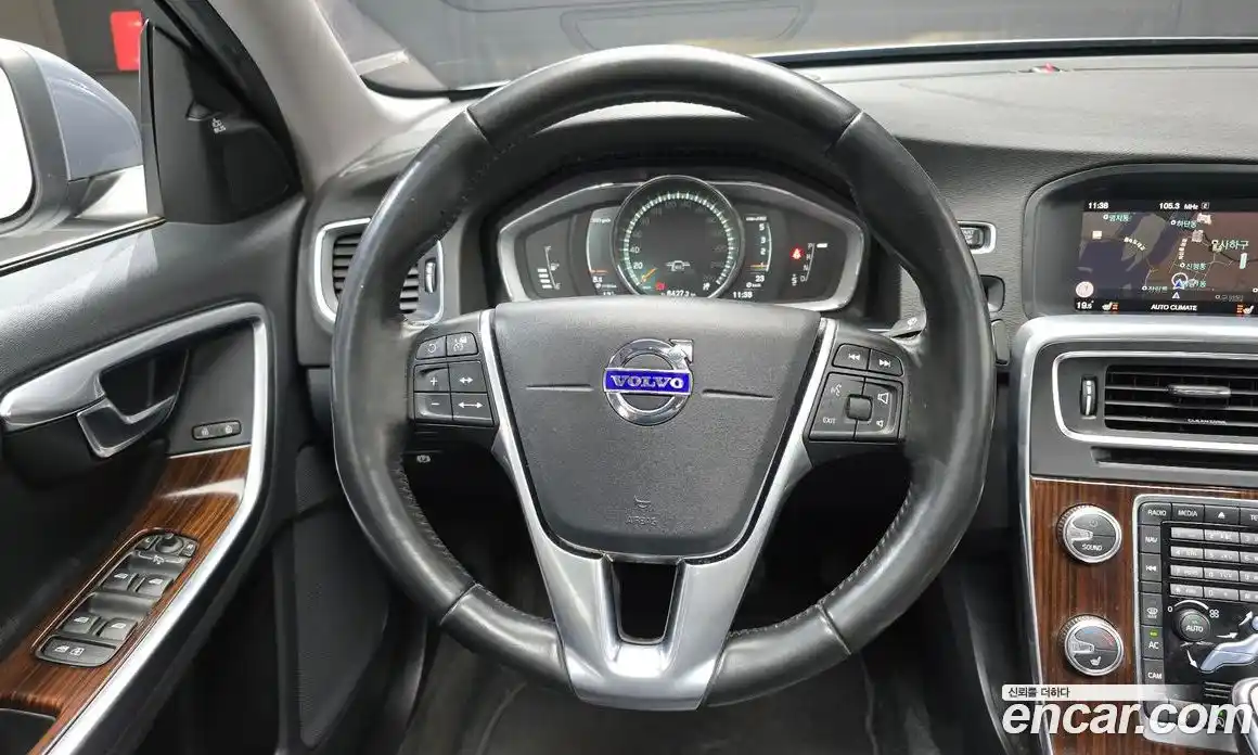 Volvo S60 2018 2.0 Автомат в Москве № 497607, фото 14