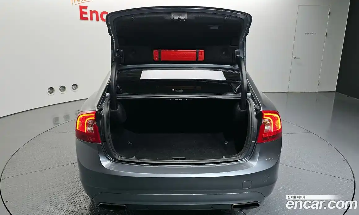 Volvo S60 2018 2.0 Автомат в Москве № 497607, фото 20