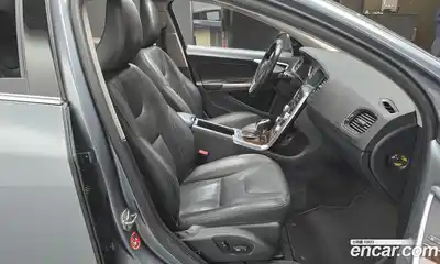 Volvo S60 2018 2.0 Автомат в Москве № 497607, миниатюра 10