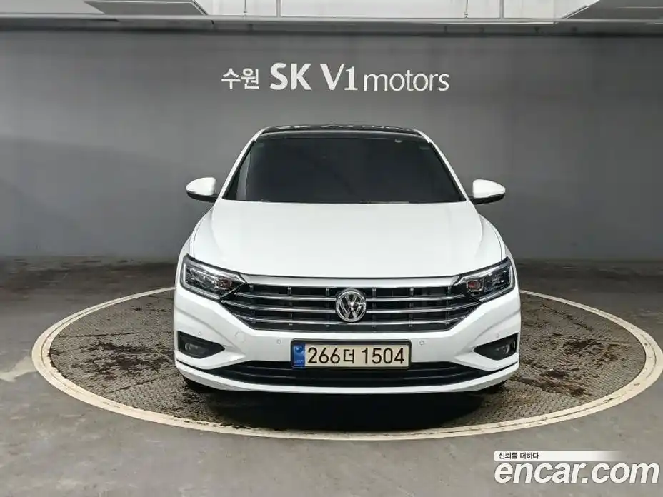 Volkswagen Jetta 2020 1.4 Автомат в Москве № 499765, фото 1