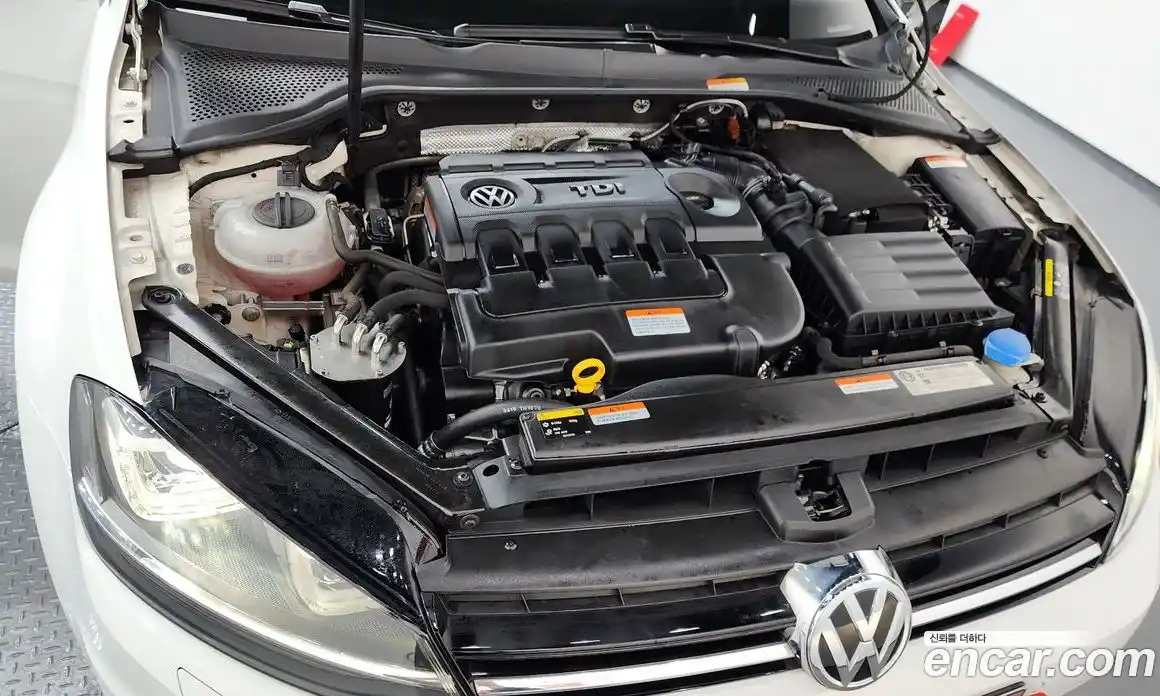 Volkswagen Golf 2016 2.0 Автомат в Москве № 499837, фото 5