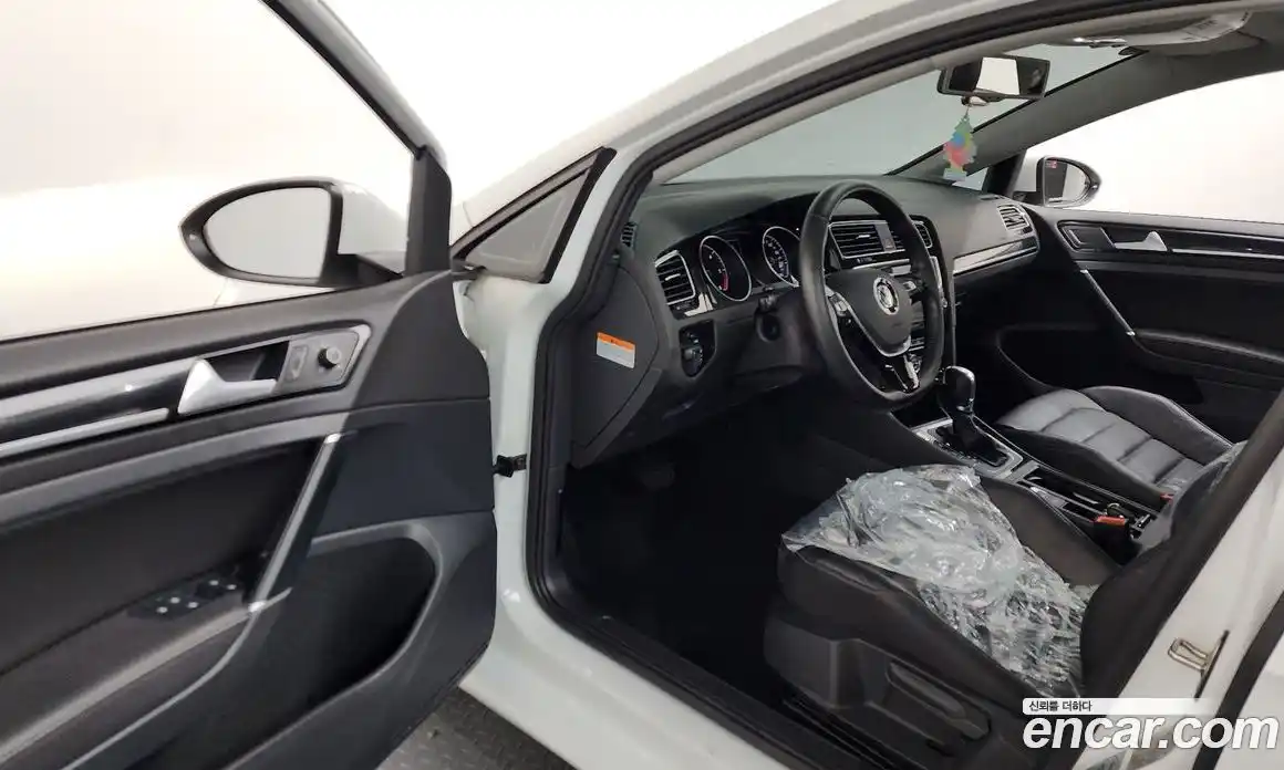 Volkswagen Golf 2016 2.0 Автомат в Москве № 499837, фото 9