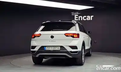 Volkswagen T-Roc 2022 2.0 Автомат в Москве № 499847, миниатюра 4