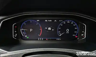 Volkswagen T-Roc 2022 2.0 Автомат в Москве № 499847, миниатюра 8