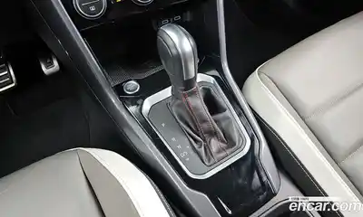 Volkswagen T-Roc 2022 2.0 Автомат в Москве № 499847, миниатюра 9