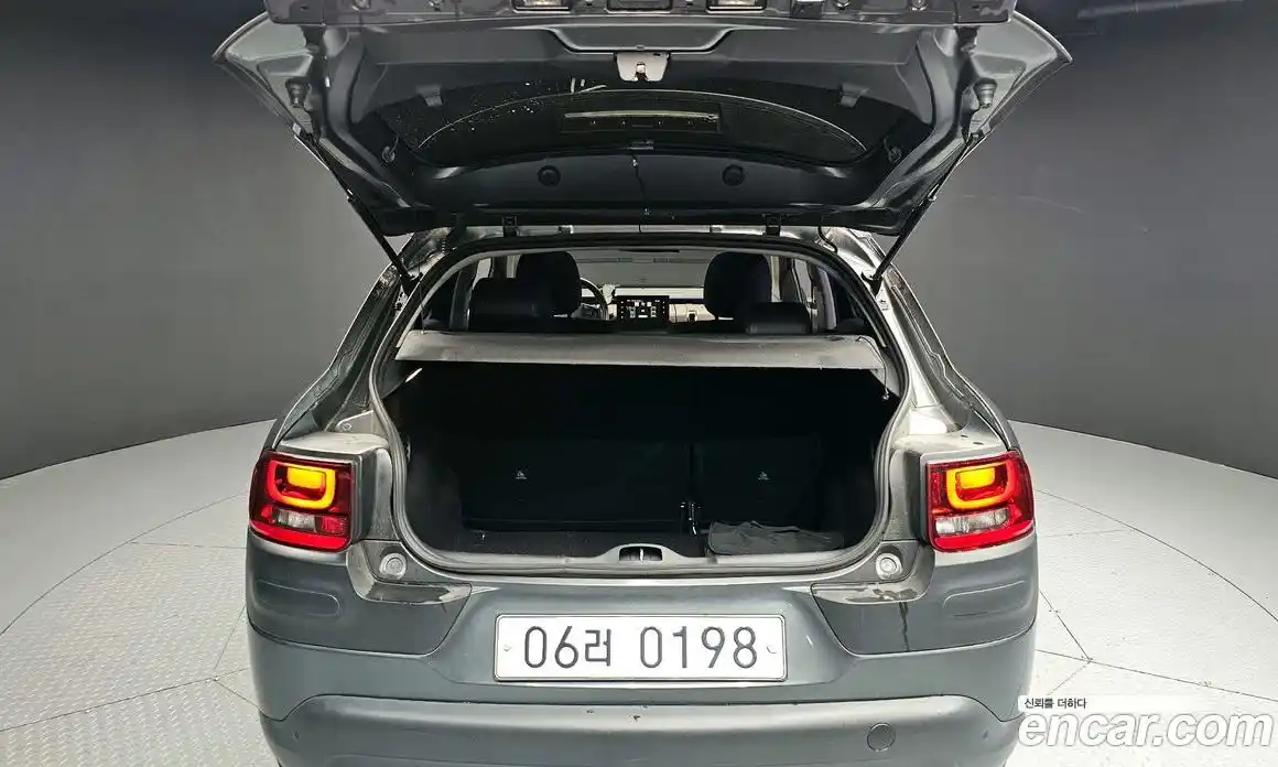 Citroen C4 Cactus 2017 1.6 Автомат в Москве № 500838, фото 20