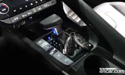 Hyundai Avante 2024 1.6 Автомат в Москве № 517988, миниатюра 9