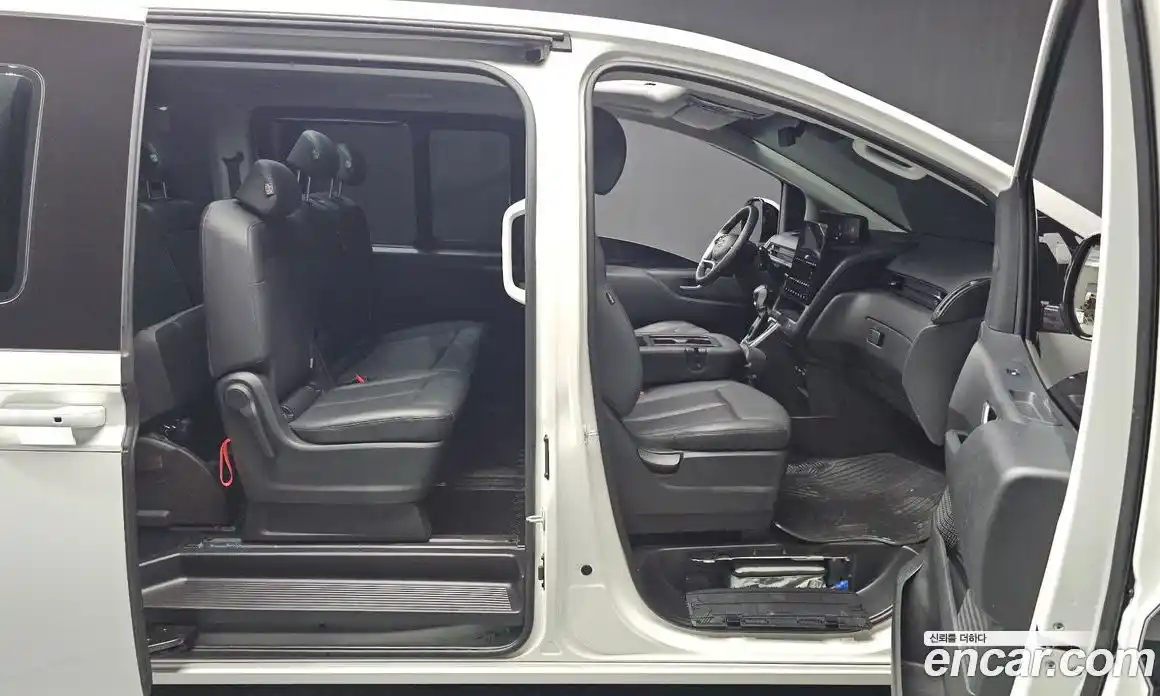 Hyundai Staria 2024 2.2 Автомат в Москве № 518363, фото 11