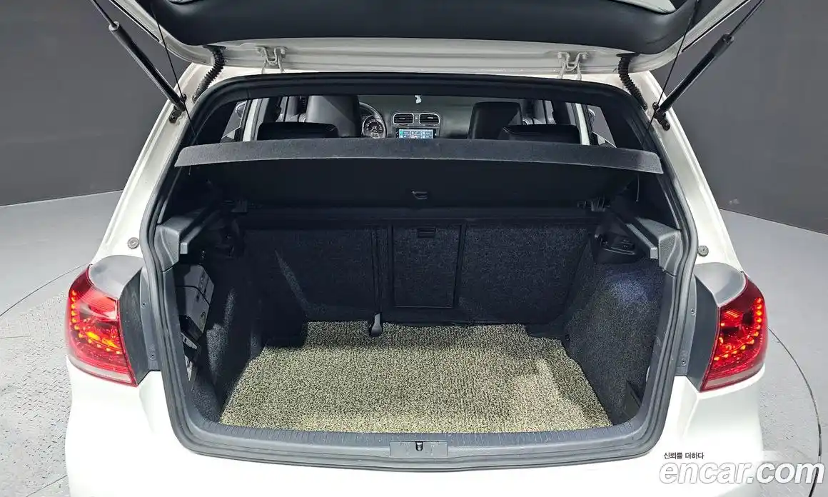 Volkswagen Golf 2011 2.0 Автомат в Москве № 519603, фото 20