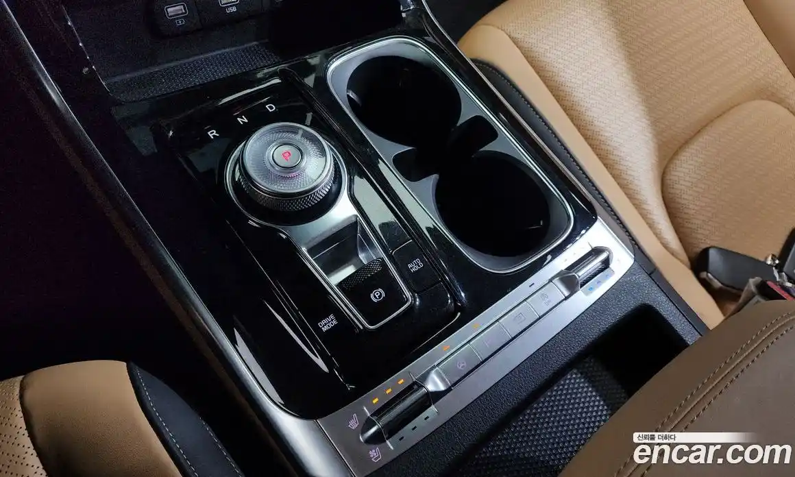 Kia Canival 2023 2.2 Автомат в Москве № 521331, фото 9