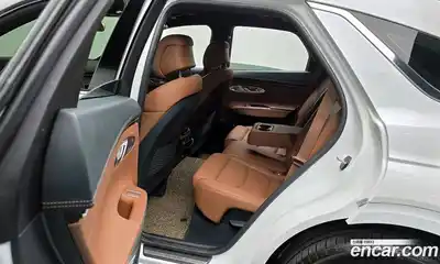 Genesis GV70 2024 2.5 Автомат в Москве № 523338, миниатюра 12