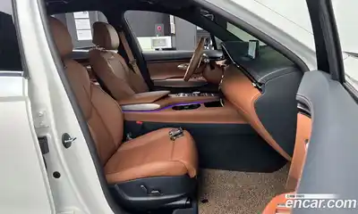 Genesis GV70 2024 2.5 Автомат в Москве № 523338, миниатюра 10