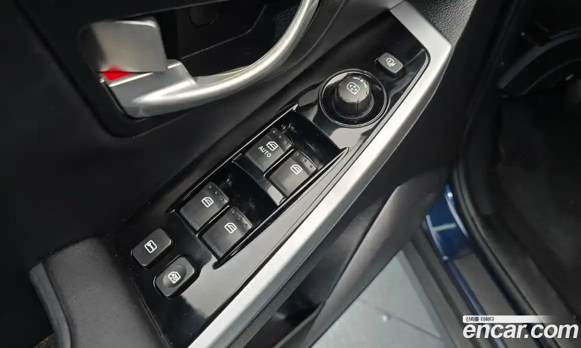 SsangYong Korando 2015 2.0 Автомат в Москве № 526266, фото 18