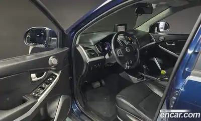 SsangYong Korando 2015 2.0 Автомат в Москве № 526266, миниатюра 10