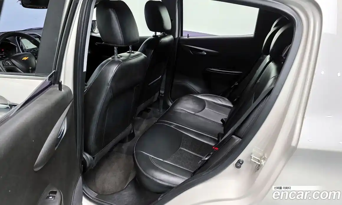 Chevrolet Spark 2017 1.0 Автомат в Москве № 527424, фото 12