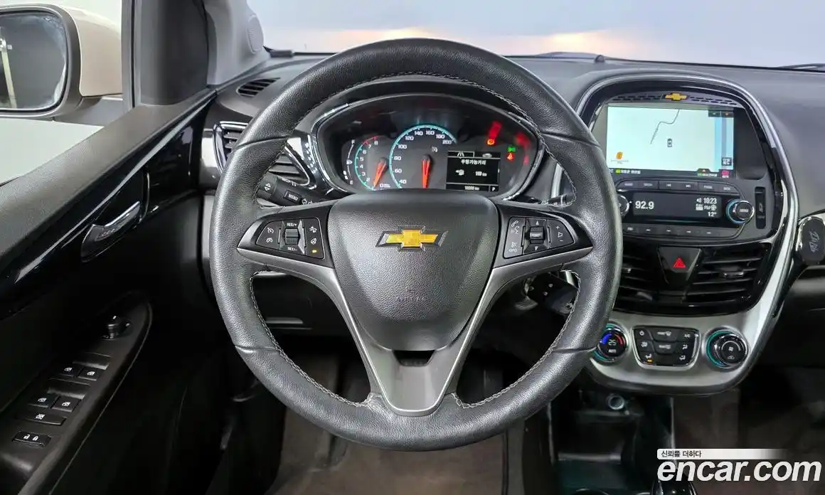 Chevrolet Spark 2017 1.0 Автомат в Москве № 527424, фото 13