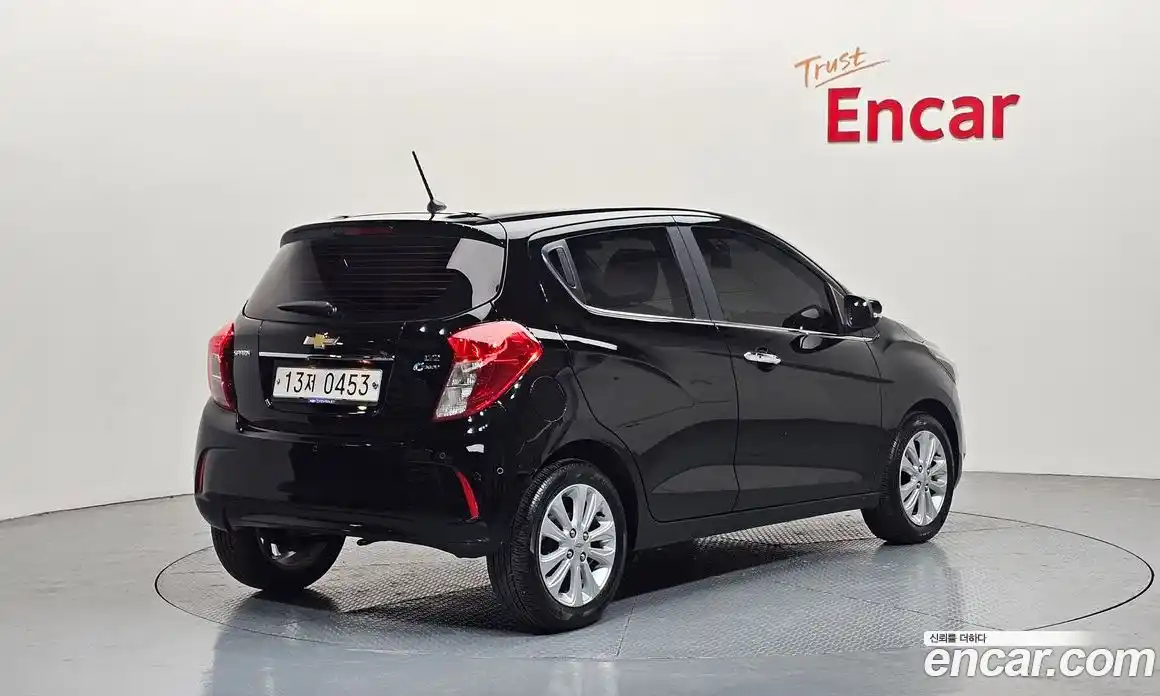 Chevrolet Spark 2017 1.0 Автомат в Москве № 527815, фото 2