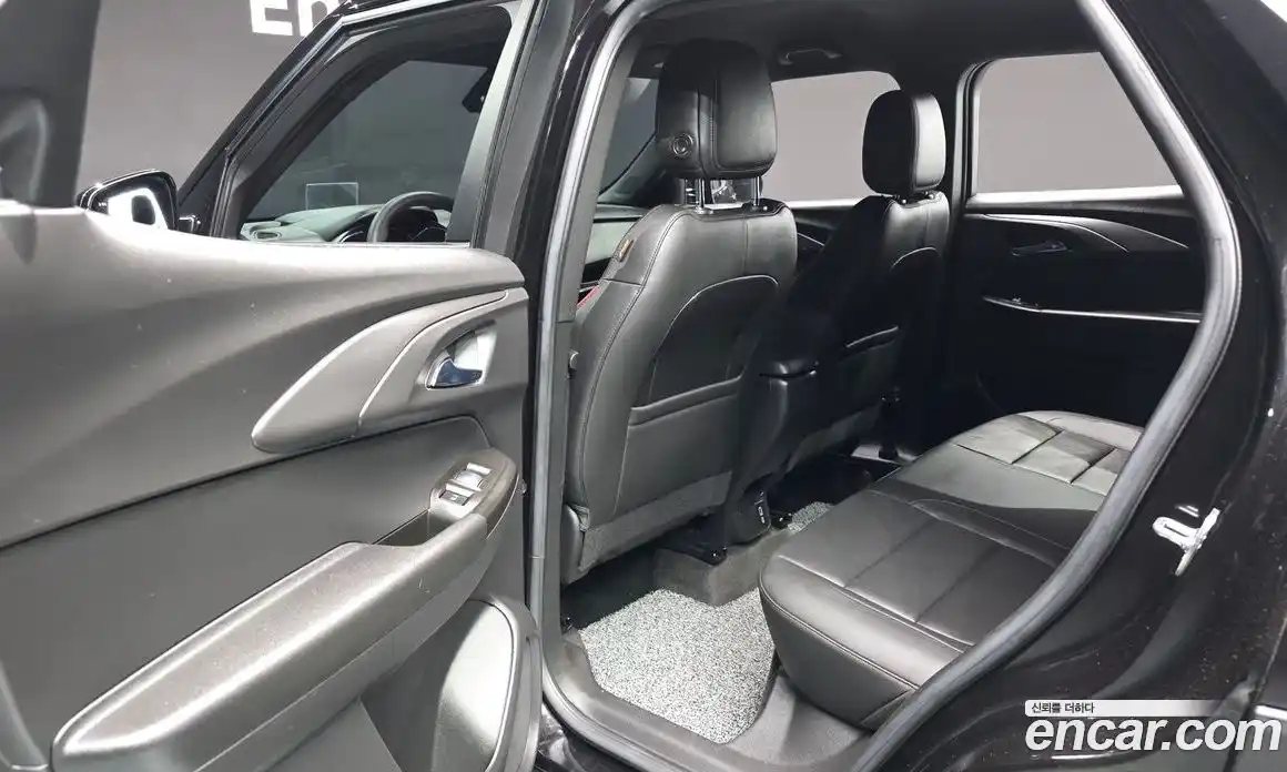 Chevrolet TrailBlazer 2023 1.3 Автомат в Москве № 527848, фото 12