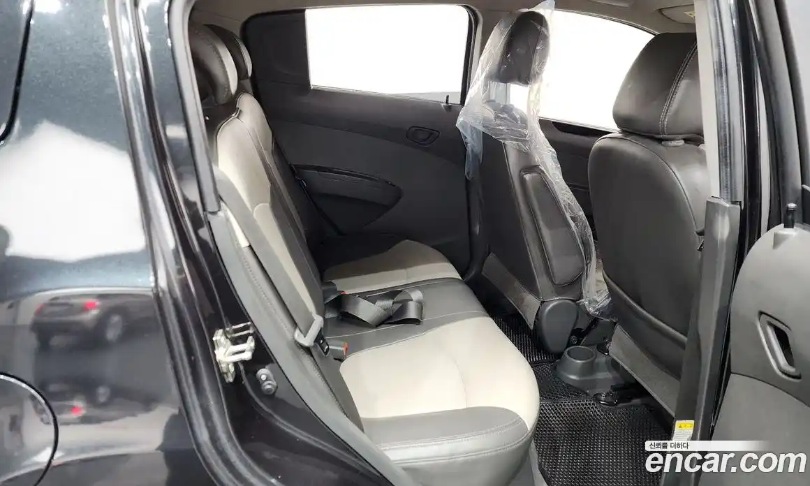 Chevrolet Spark 2012 1.0 Автомат в Москве № 527978, фото 12